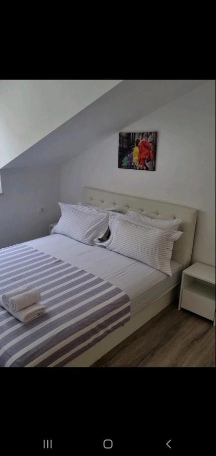 Apartmani Tolj Makarska Luaran gambar