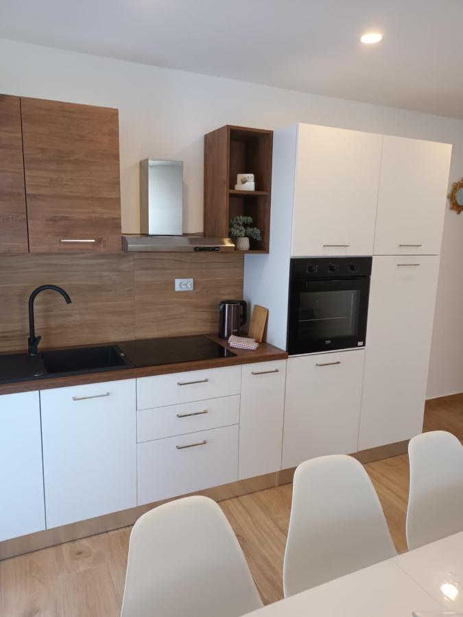 Apartmani Tolj Makarska Luaran gambar